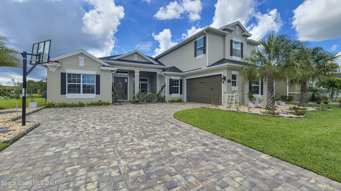 Photo of 7690 Kerrington Drive