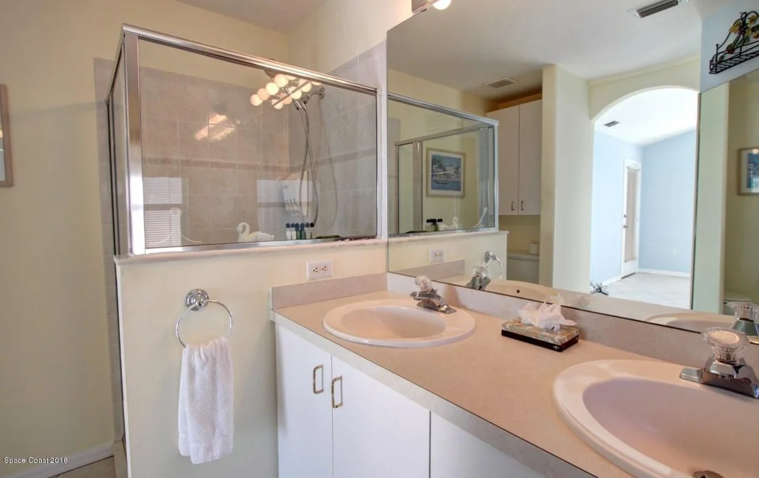 Photo of 2540 Addington Circle