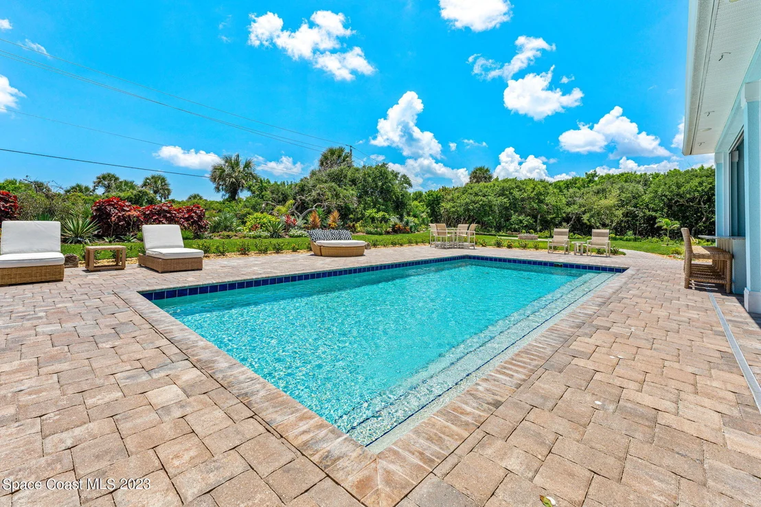 Photo of 6231 Windward Lane