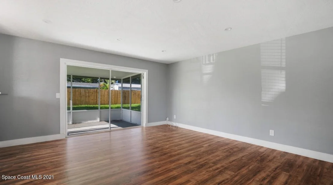 Photo of 983 Palmer Street