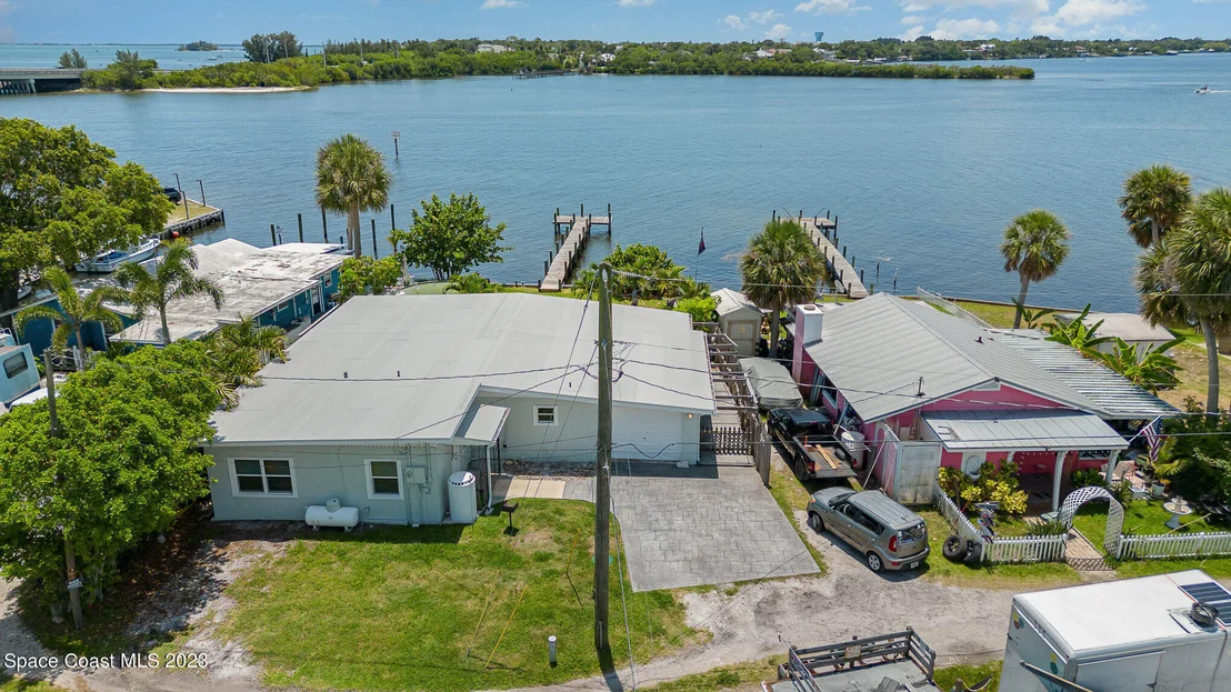 Photo of 3957 Canal Drive