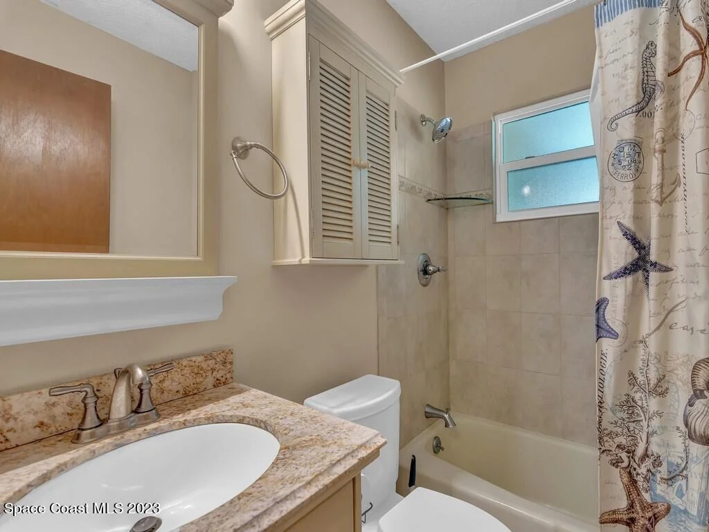 Photo of 898 Bermuda Avenue