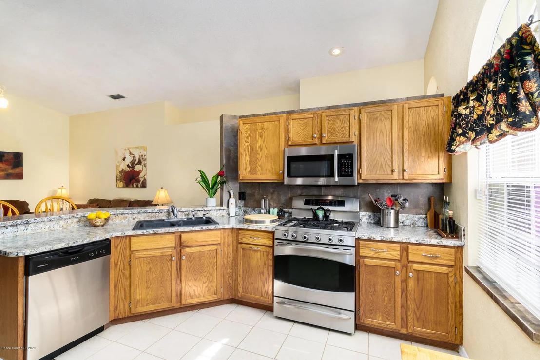 Photo of 7004 Hammock Trace Drive