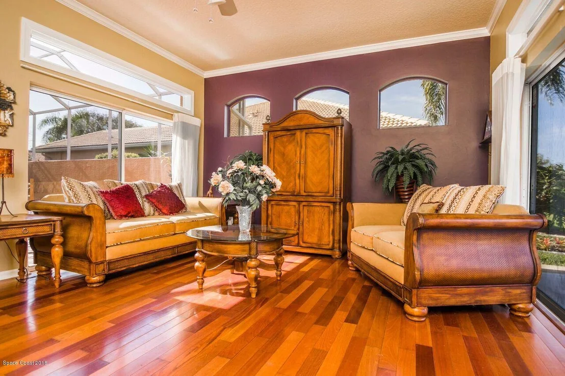 Photo of 943 Palm Brook Drive