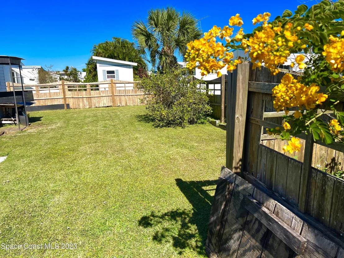 Photo of 1749 Coco Plum Street NE