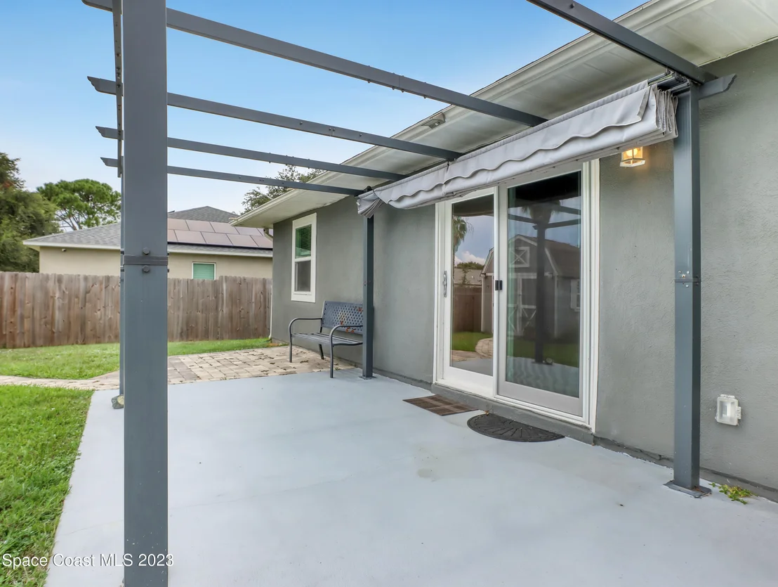 Photo of 5233 Carrick Road