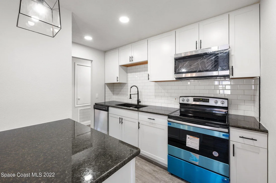 Photo of 2856 Lancaster Road