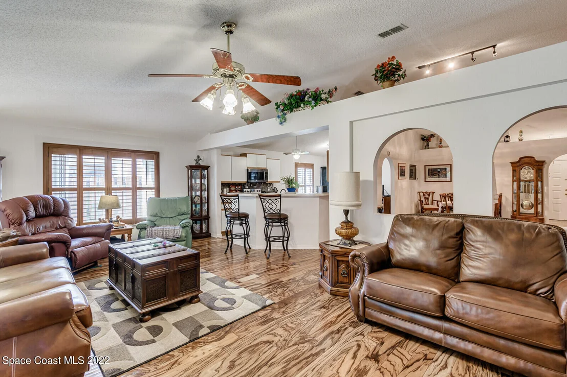 Photo of 1672 Vista Lake Circle