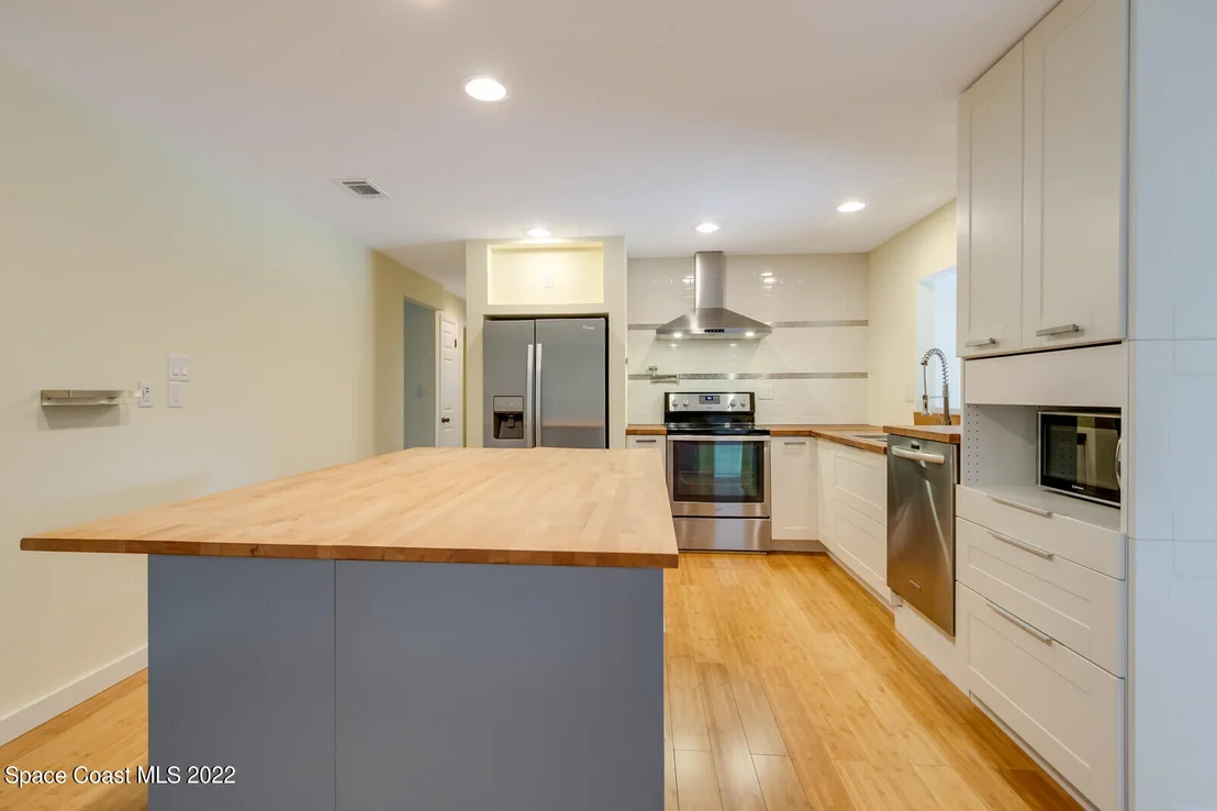 Photo of 407 Amherst Avenue