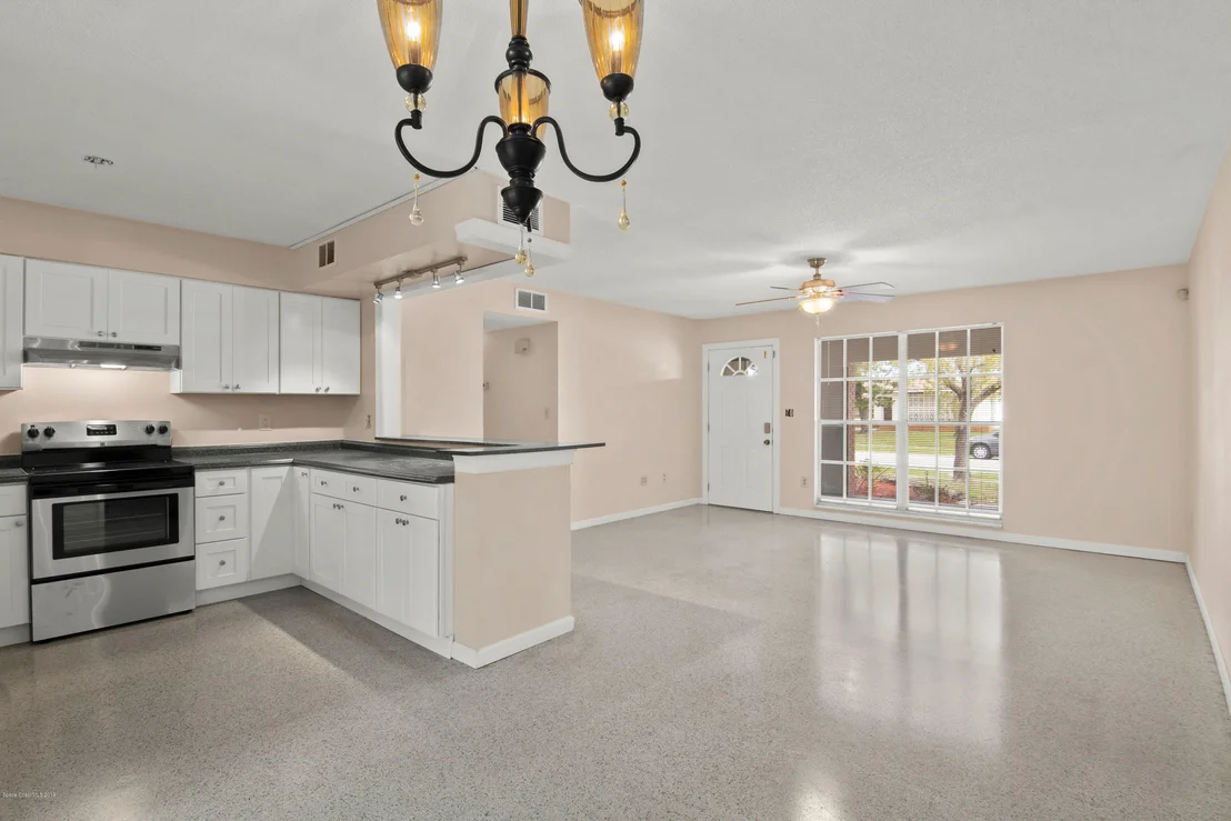Photo of 847 Angle Street NE
