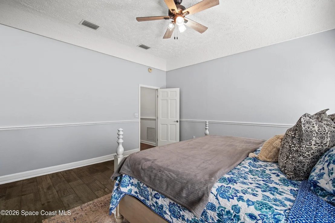 Photo of 572 Lake Ashley Circle