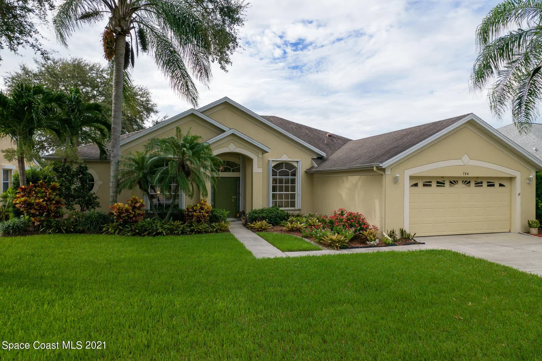 Photo of 744 Autumn Glen Drive