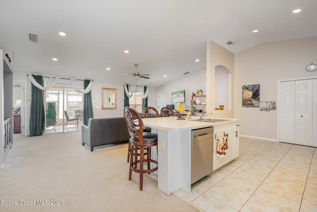 Photo of 722 Boc Circle NW