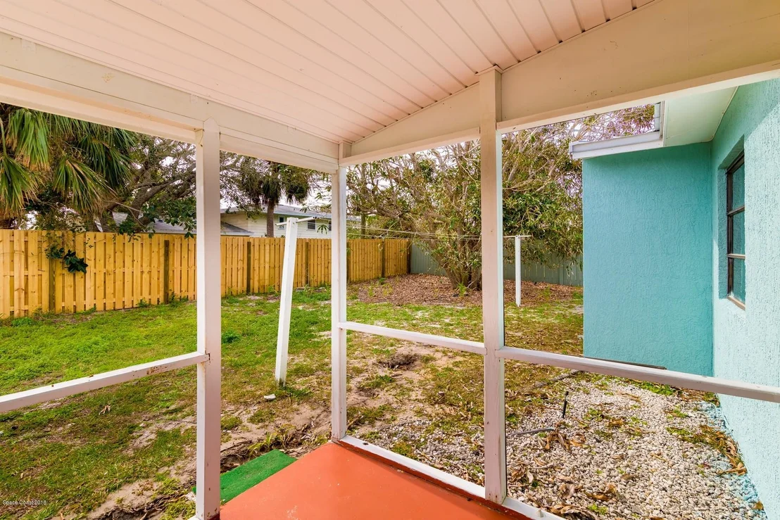 Photo of 321 First Avenue