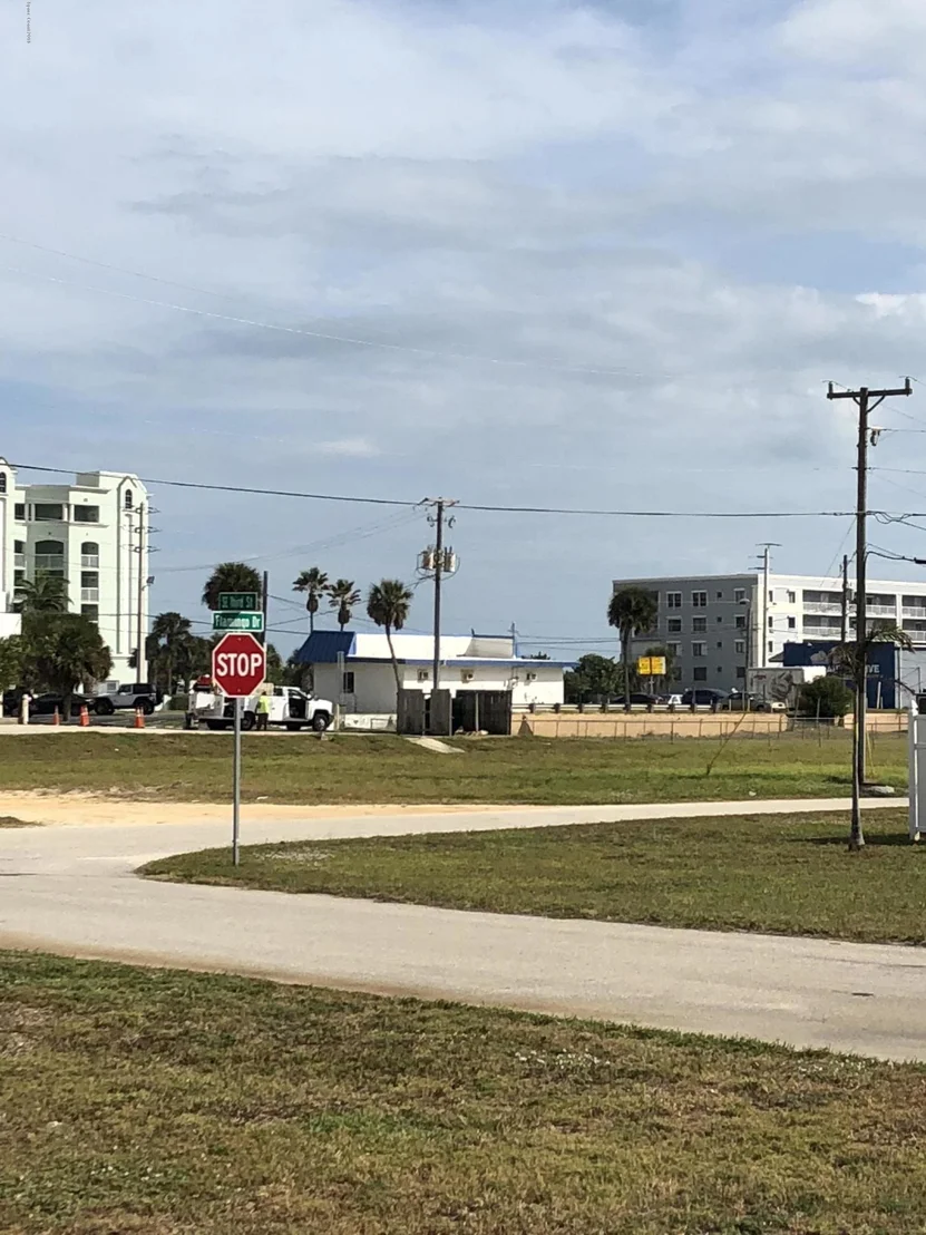 Photo of 105 SE 3rd Street