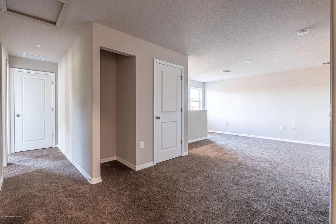 Photo of 475 Dryden Circle