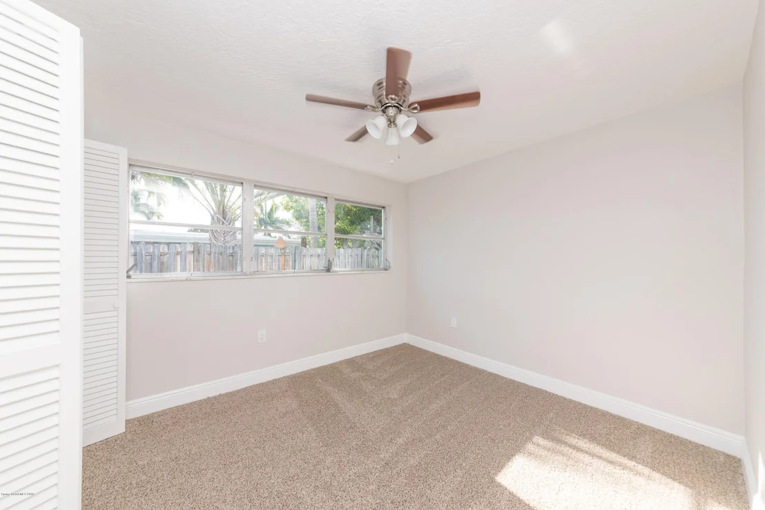 Photo of 405 Cardinal Drive