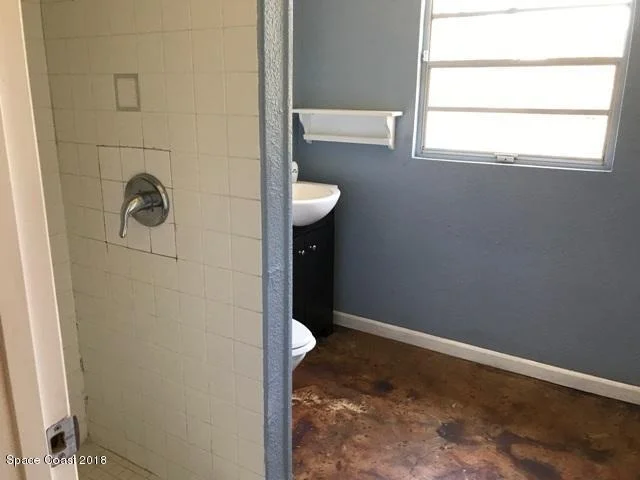 Photo of 2546 Coconut Drive