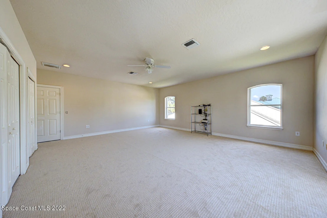 Photo of 334 Island Drive