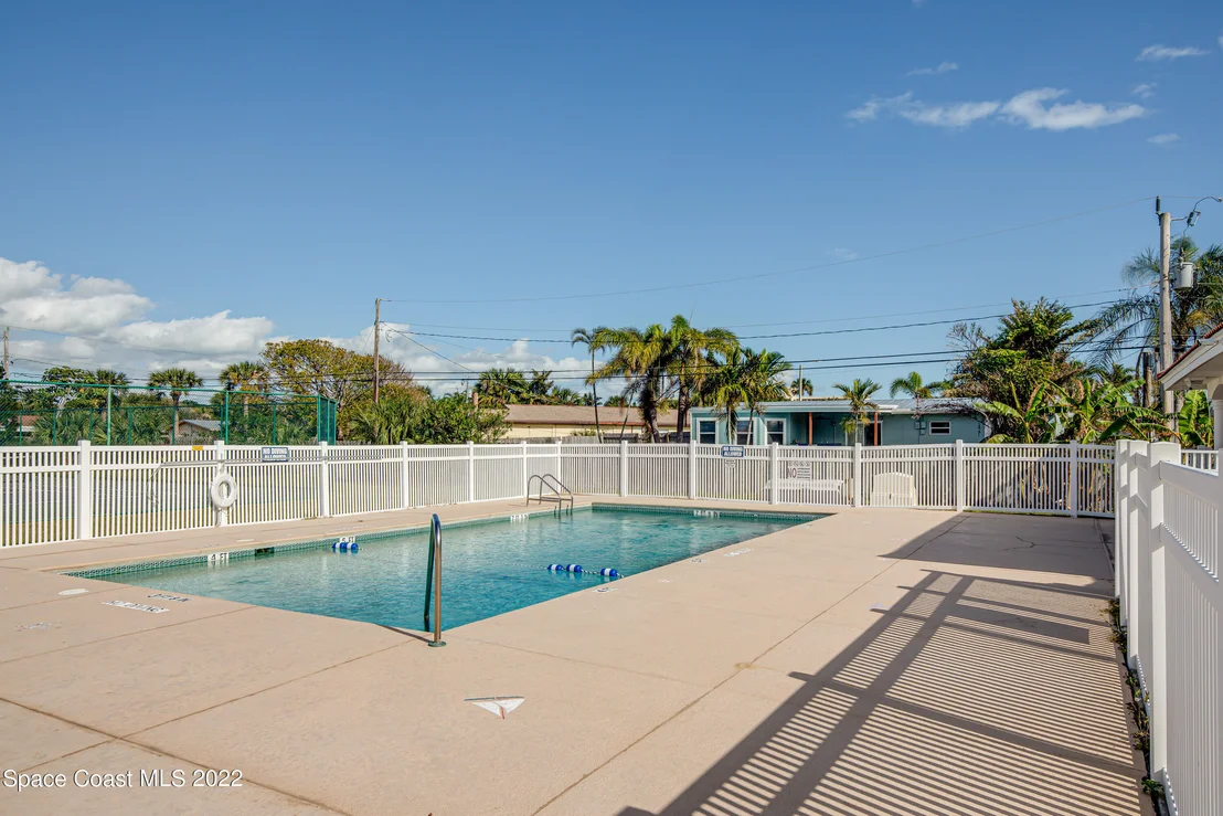 Photo of 385 Newport Drive
