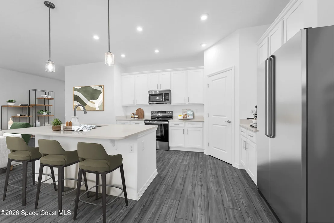 Photo of 877 Castleford Avenue NE