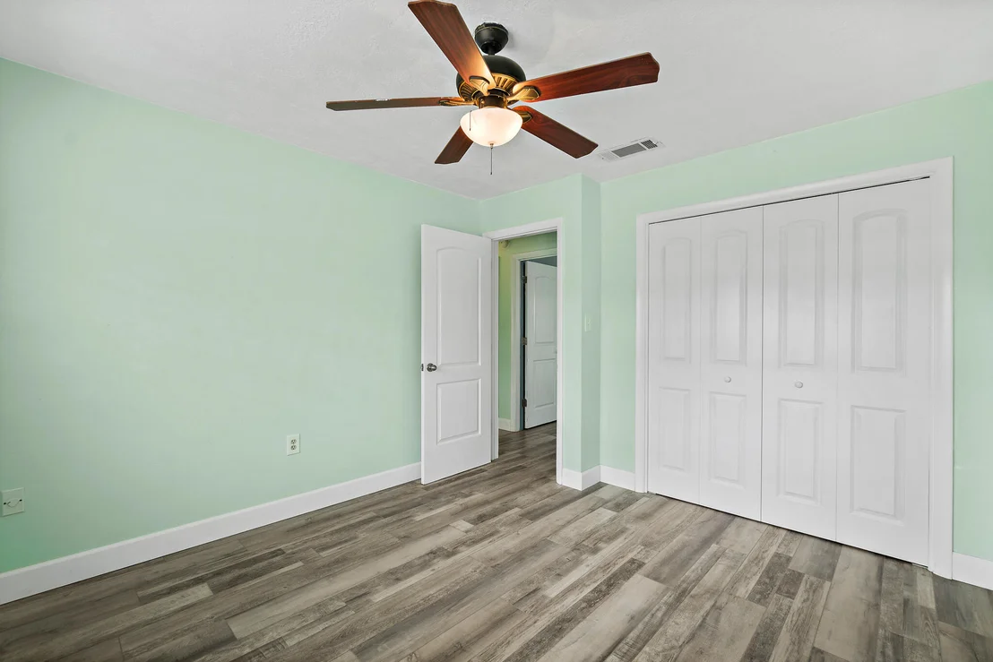 Photo of 453 Penguin Drive
