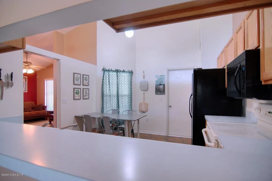 Photo of 2821 Saint James Lane