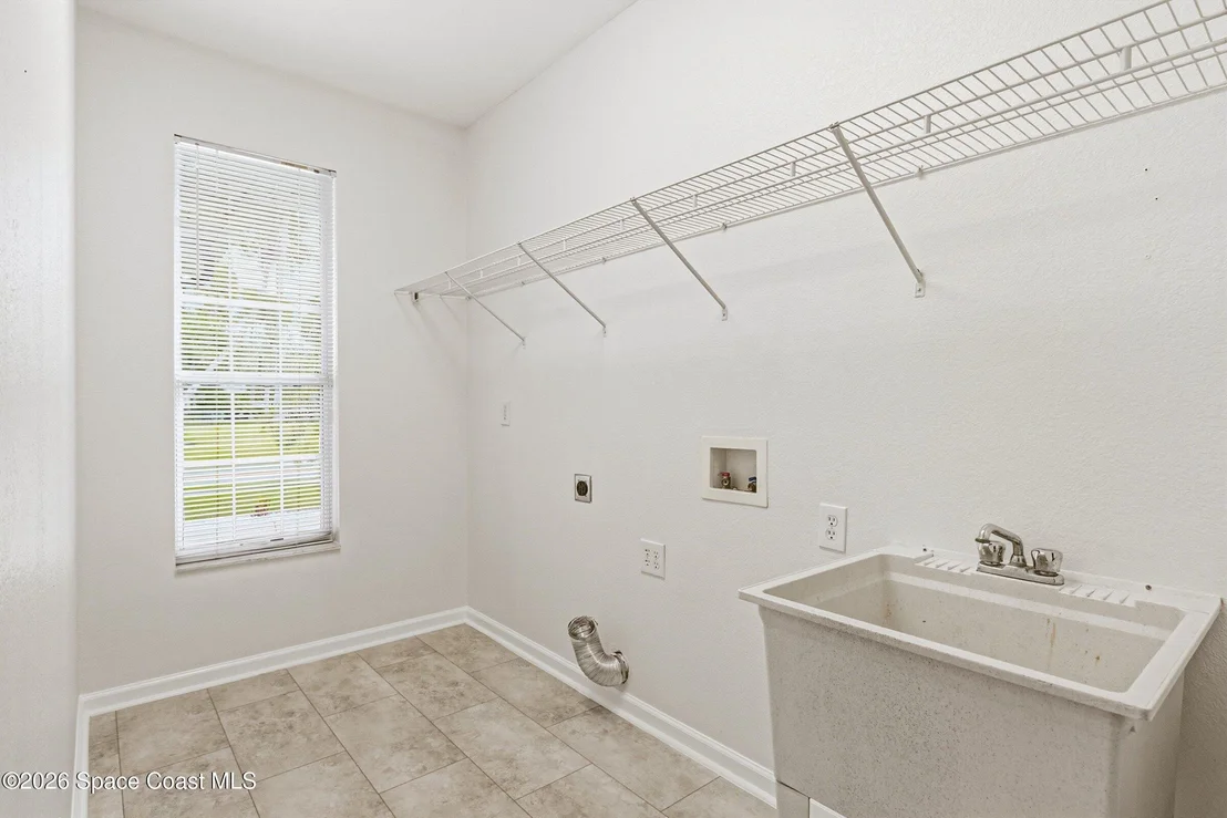 Photo of 1150 Meadowbrook Road NE