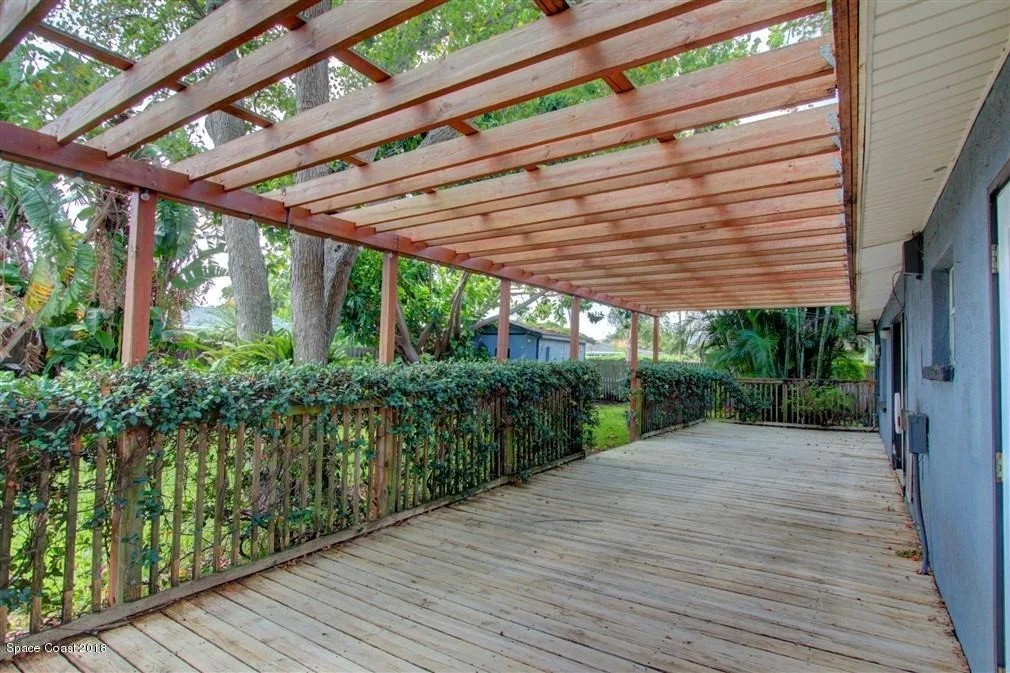 Photo of 991 Demaret Drive