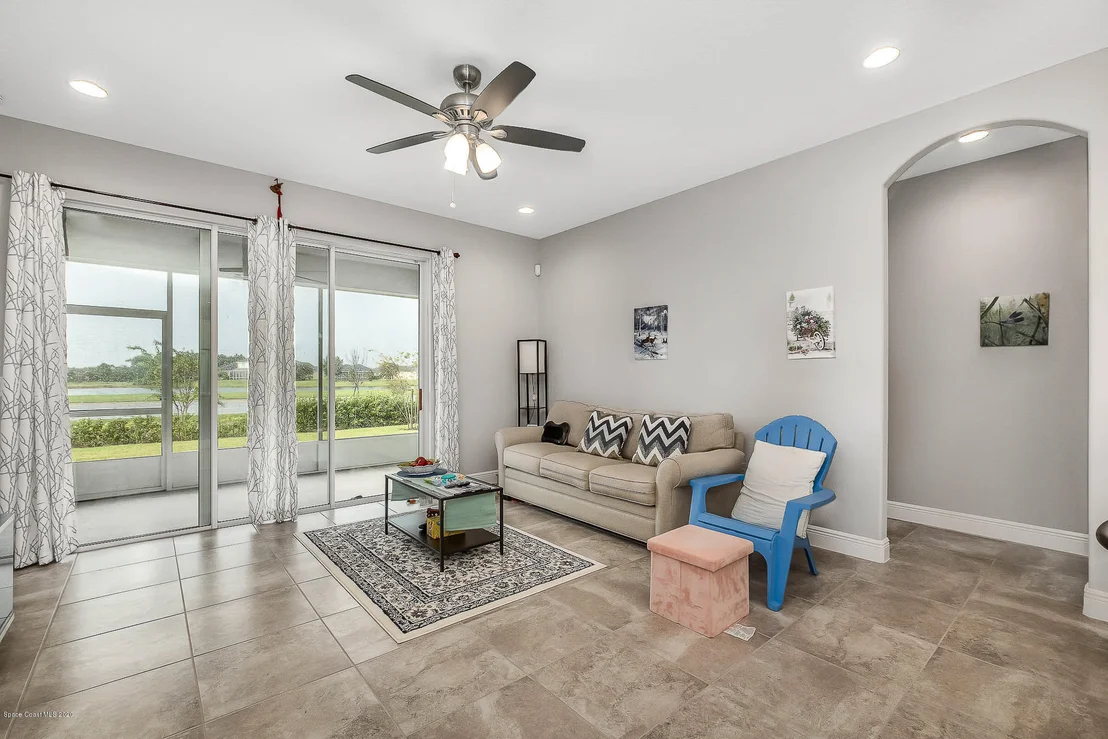 Photo of 7347 Bluemink Lane