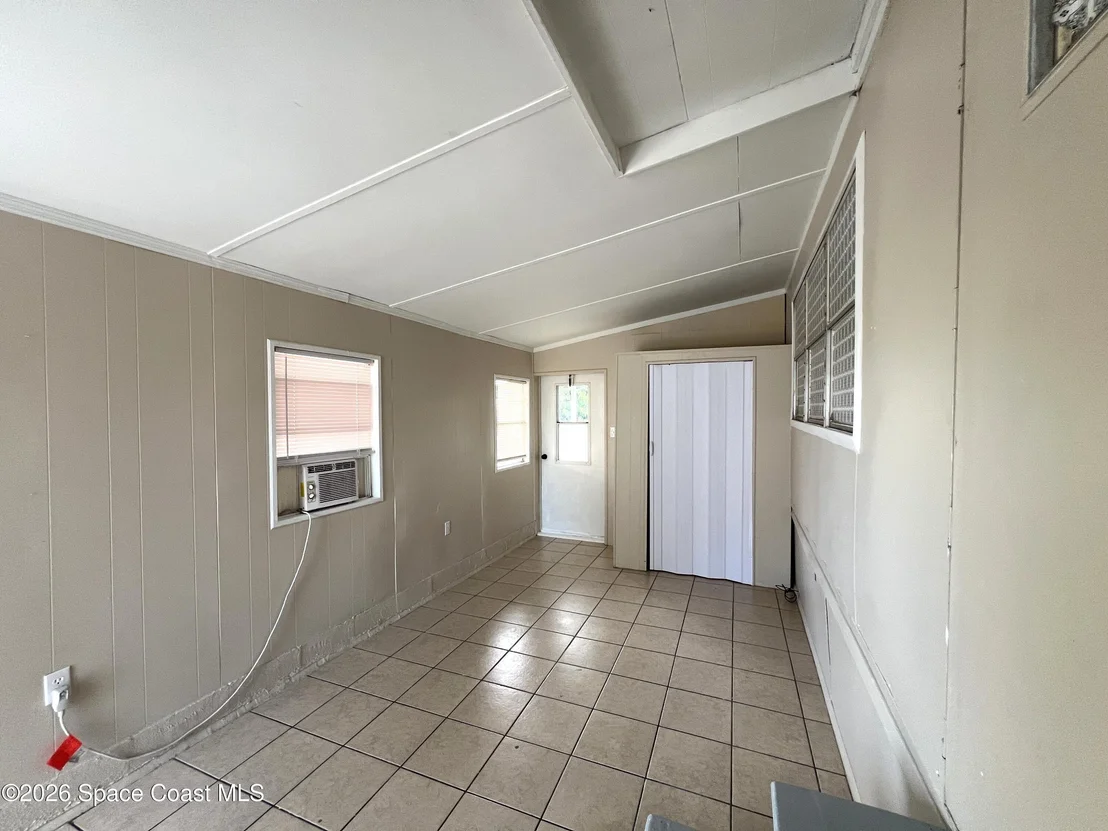 Photo of 2751 Park Lane NE