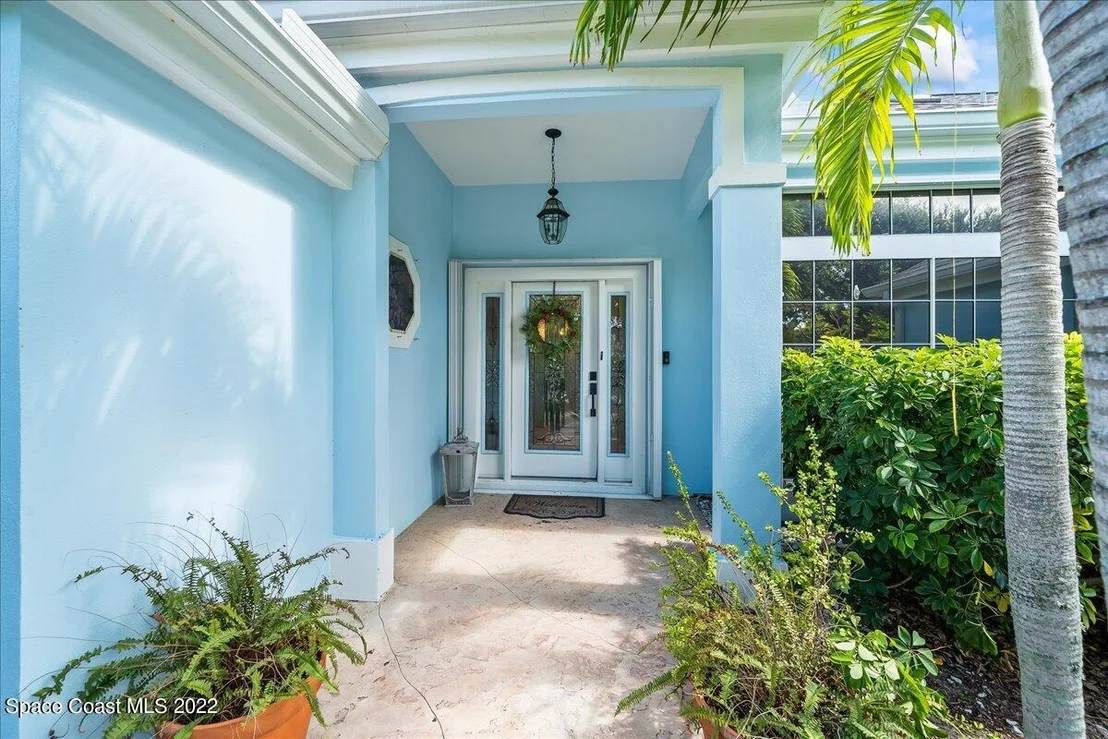 Photo of 233 Peregrine Drive