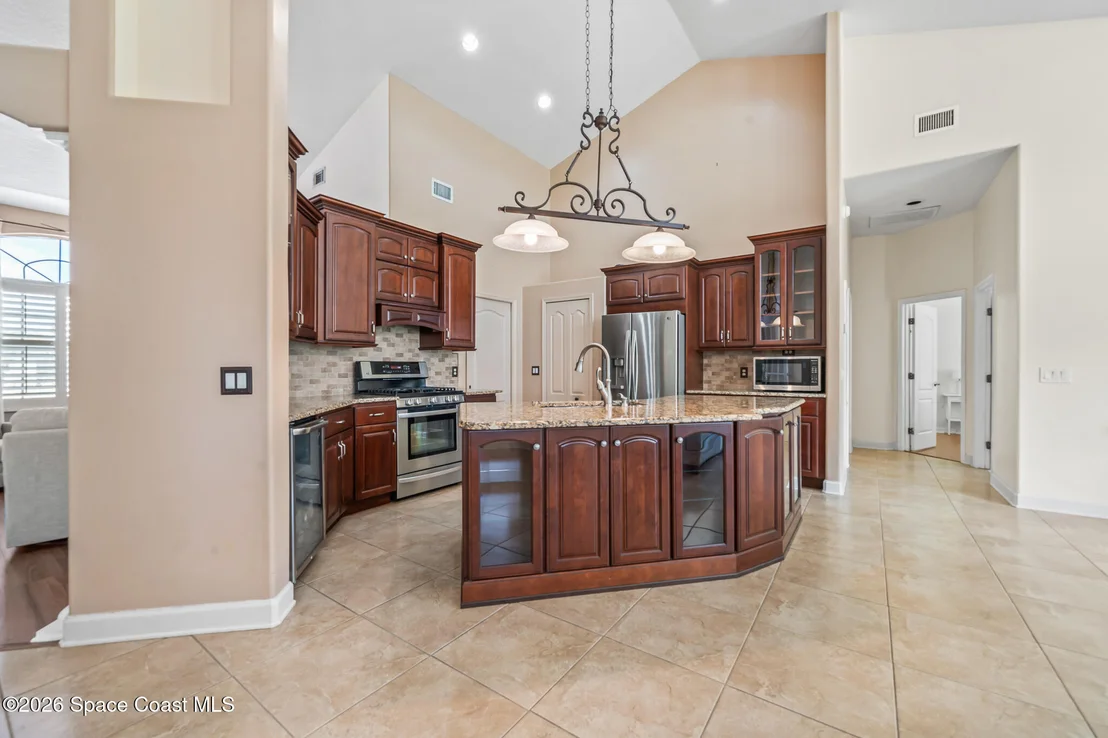 Photo of 751 Lake Drive