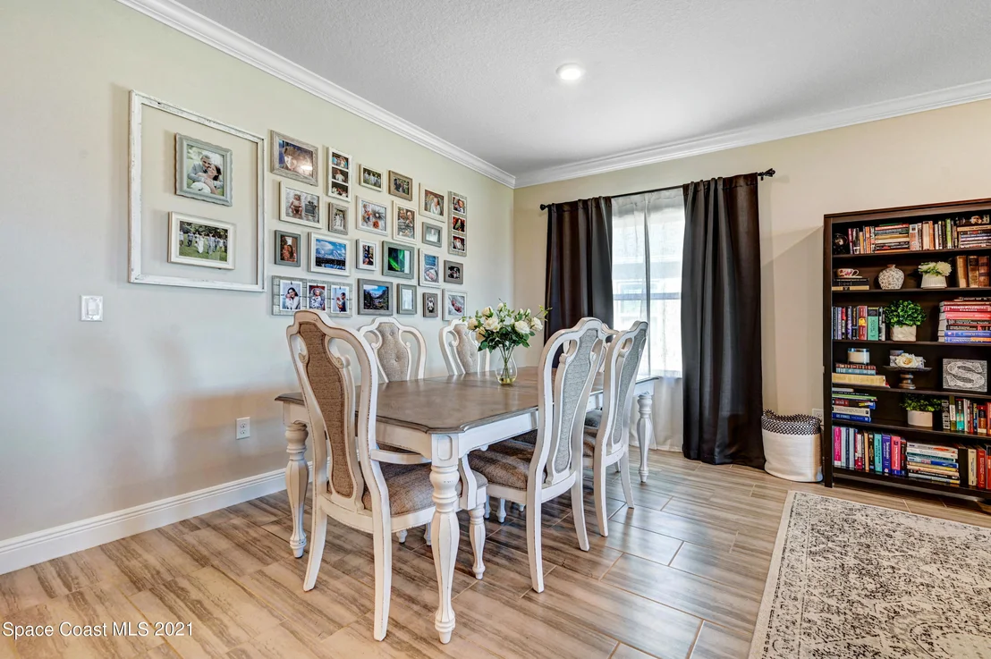 Photo of 980 Bear Lake Drive