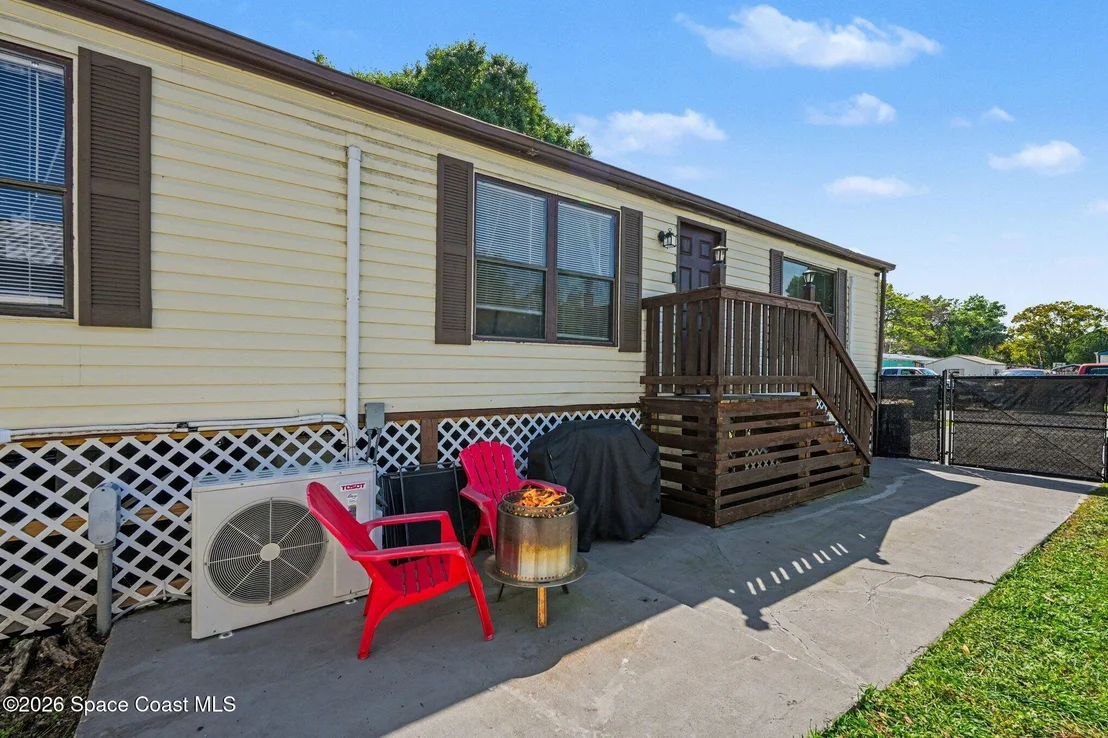 Photo of Unit 02 at 610 Jane Drive