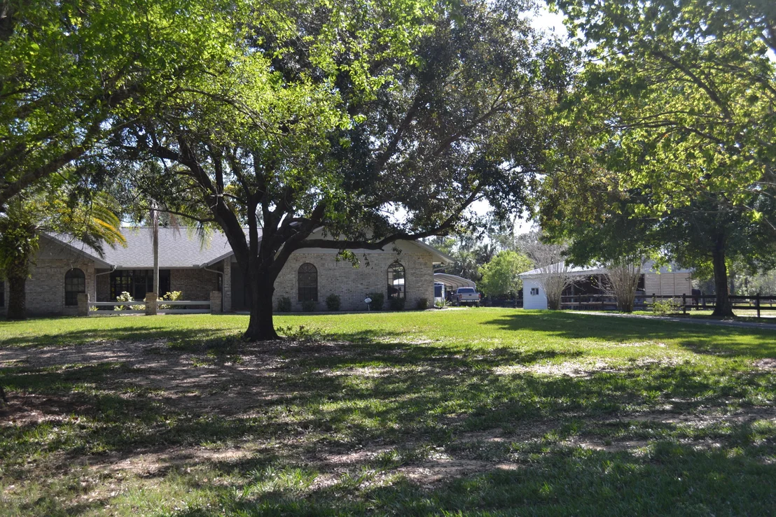 Photo of 1380 Friday Road