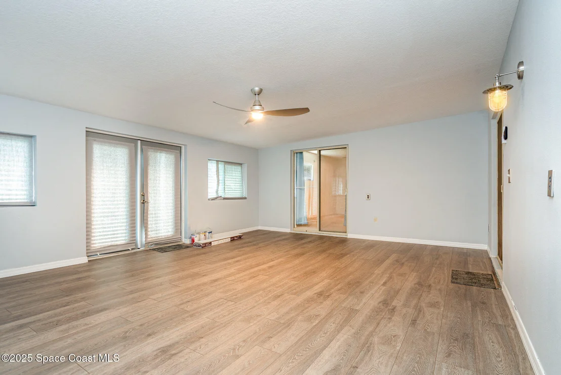 Photo of 2823 Wright Avenue