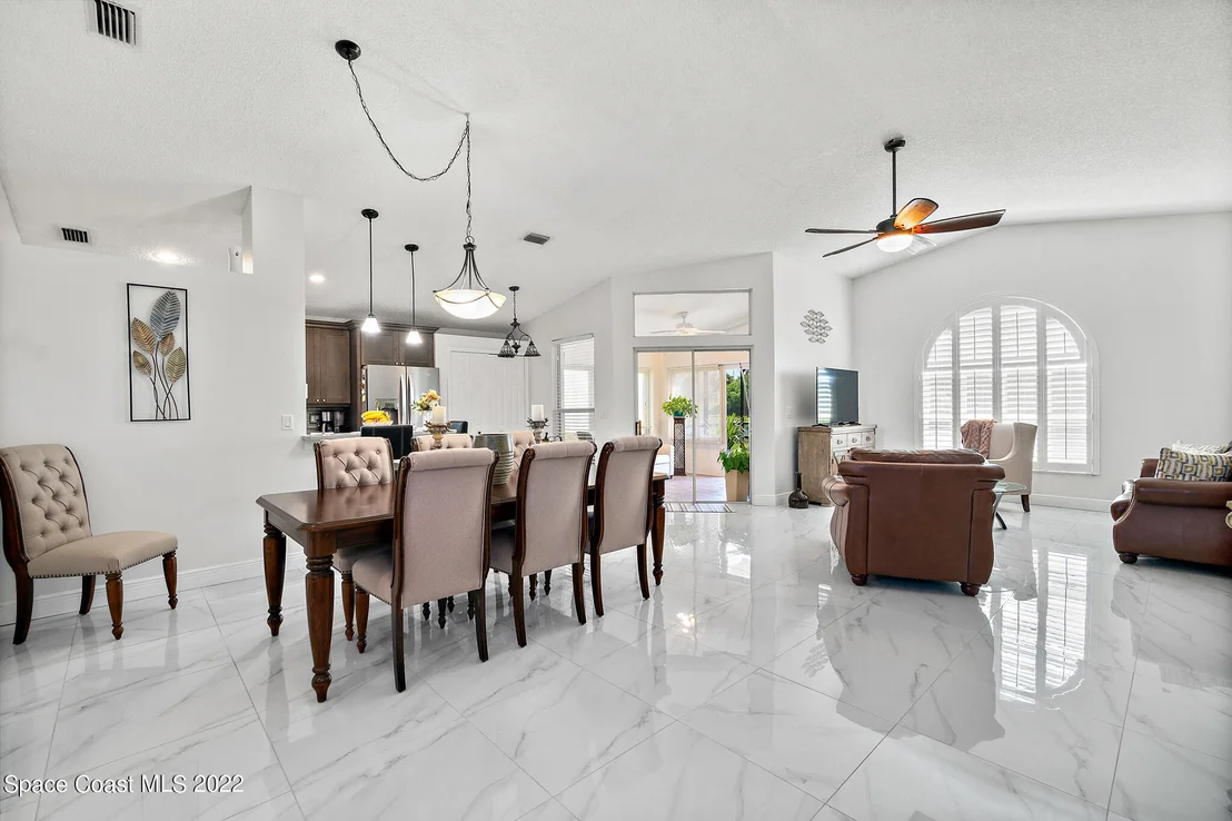 Photo of 8053 Bracken Lane