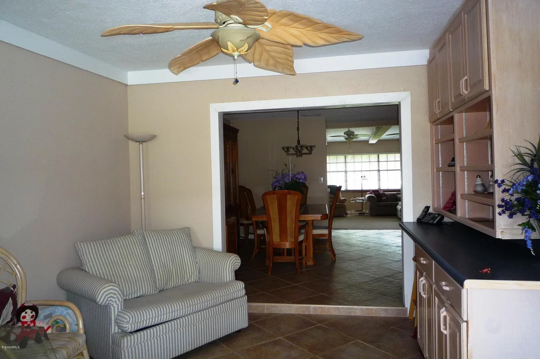 Photo of 3330 Aurora Road