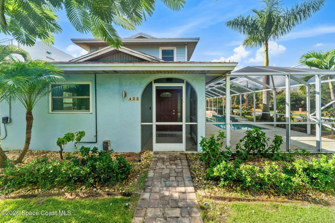Photo of 423 6th Avenue