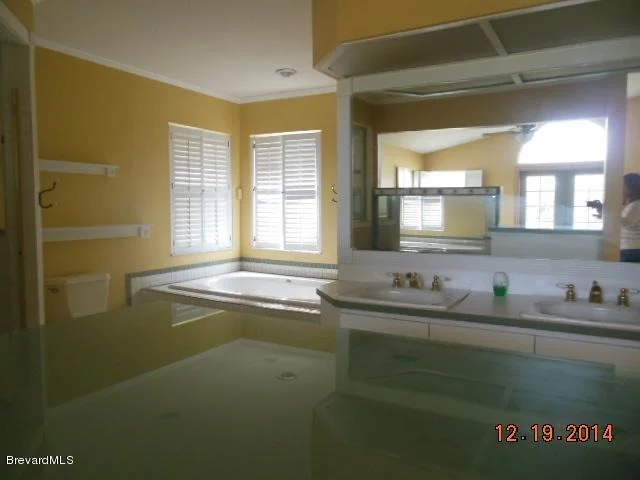 Photo of 1070 Fairlawn Drive
