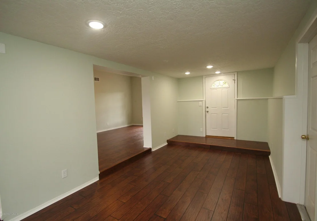 Photo of 1932 Mosswood Drive