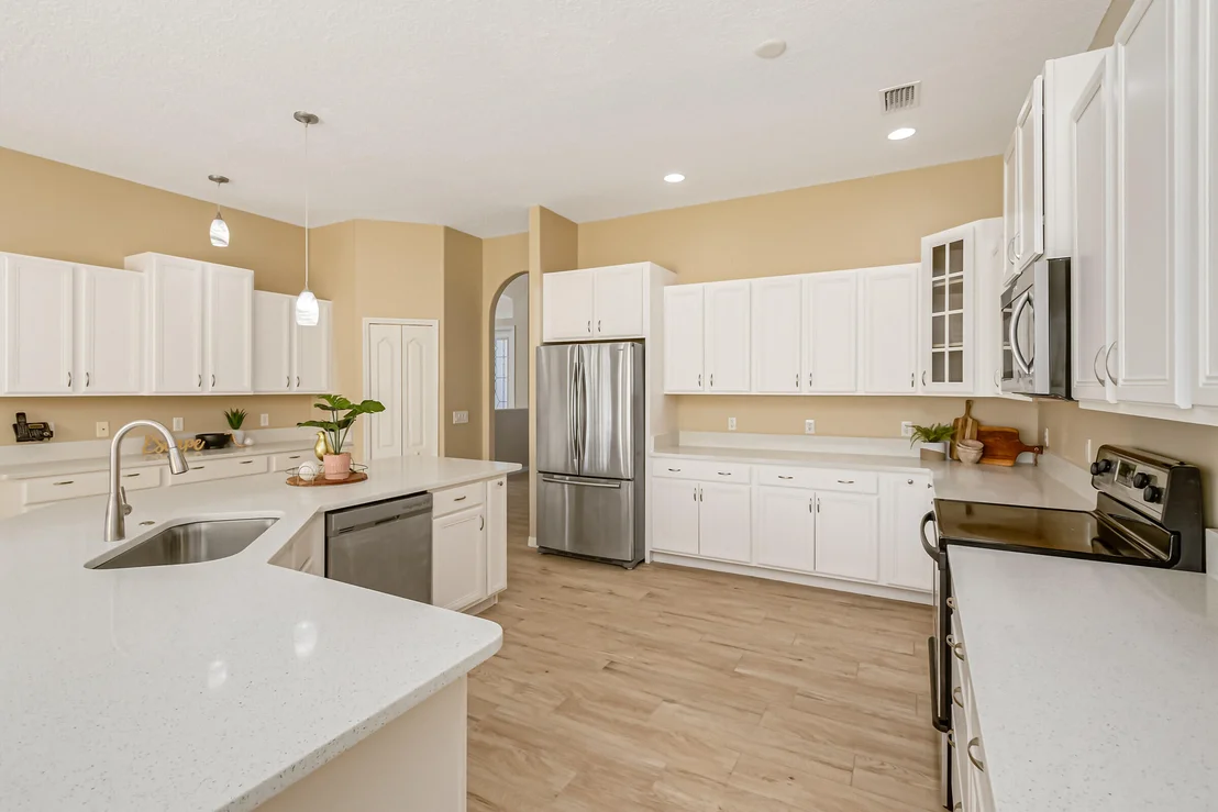 Photo of 2124 Windbrook Drive SE