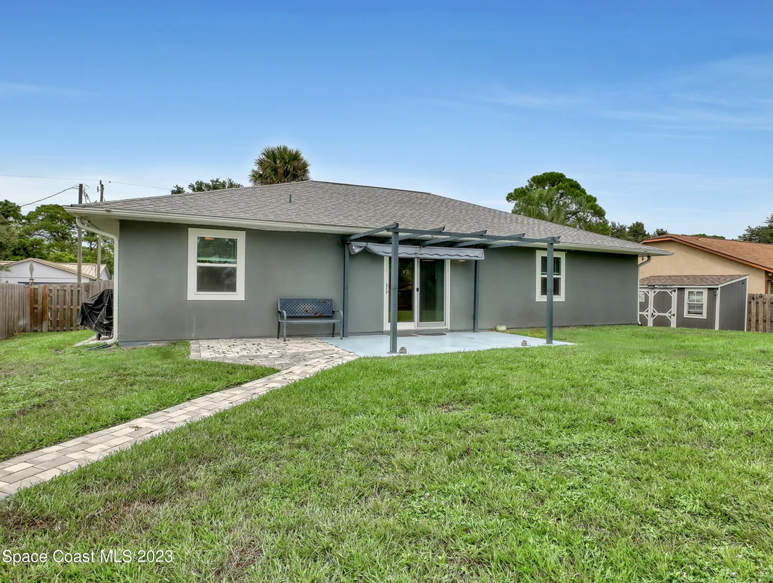 Photo of 5233 Carrick Road
