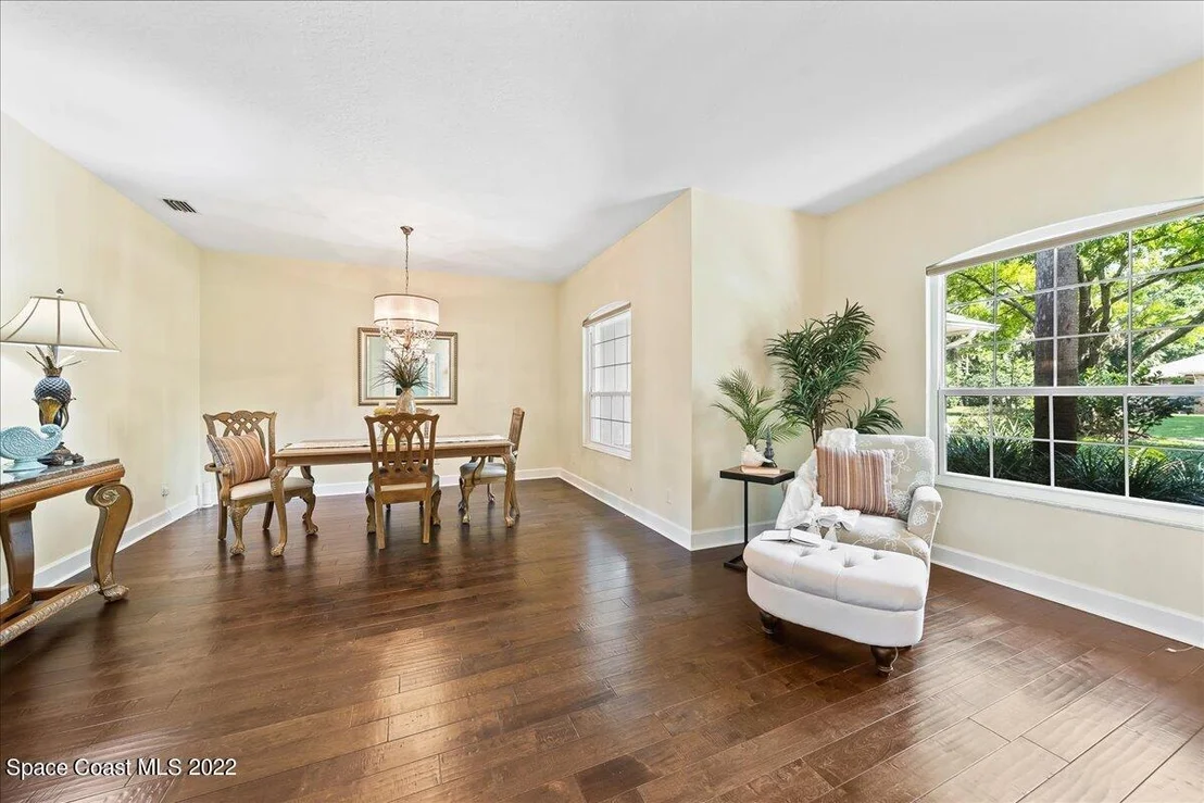 Photo of 7933 Timberlake Drive