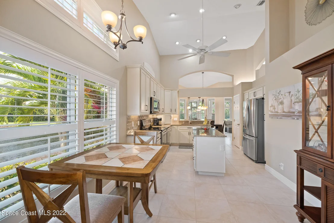 Photo of 557 Willis Way