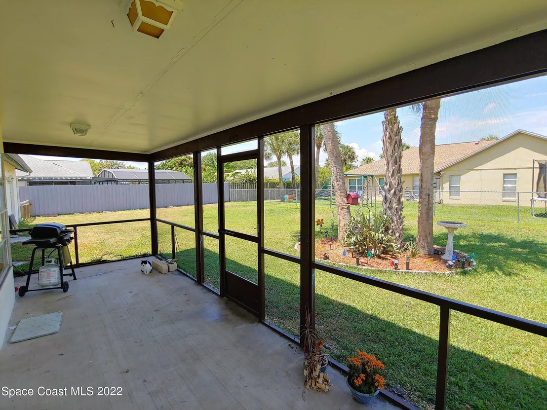 Photo of 2570 Nobility Avenue