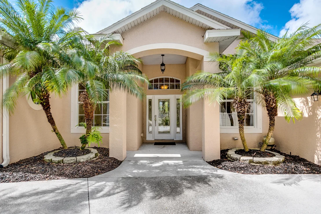 Photo of 2533 Woodfield Circle
