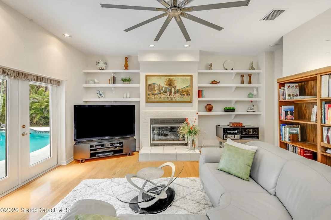 Photo of 370 Normandy Drive