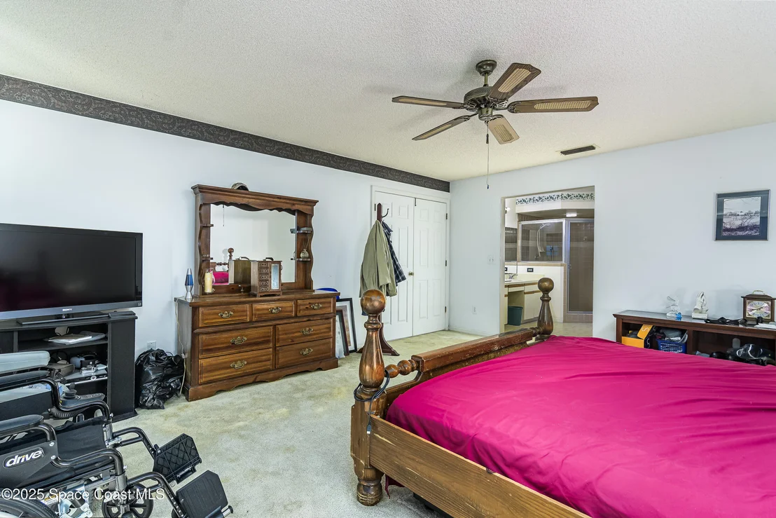 Photo of 413 Abello Road SE
